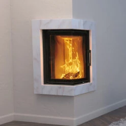 Eck-Kamineinsatz 38x38x57K 5kW DIBt 24 Eck-Kamineinsatz 38x38x57K 5kW DIBt -Derofenfuchs Verkäufe austroflamm 38x38x57k int 1280x1280