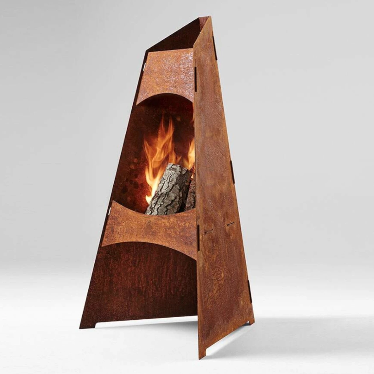 Delta Pyramide Gartenkamin Cortenstahl 5 Delta Pyramide Gartenkamin Cortenstahl – Bild 3