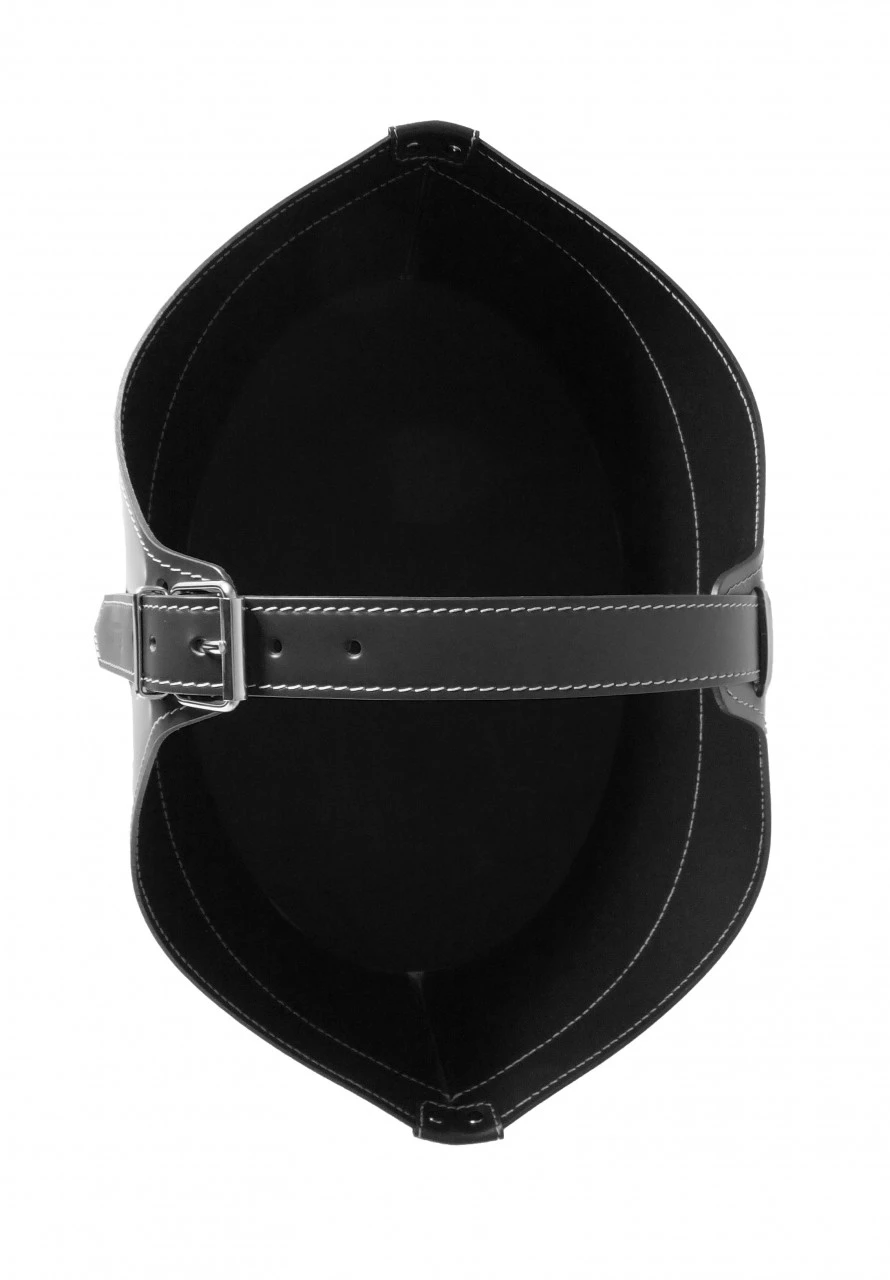 Designer Holzkorb Fabia Schwarz Aus Regeneriertem Leder Mit Rollen 8 Designer Holzkorb Fabia Schwarz Aus Regeneriertem Leder Mit Rollen – Bild 6