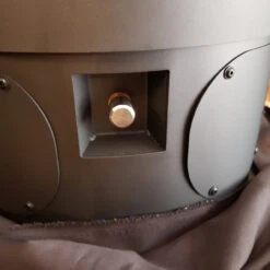 Akono Midi 180° Panorama Kaminofen 7 KW Schwarz -Derofenfuchs Verkäufe koppe akono schwarz ausstellung7 1280x1280 1