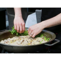 Muurikka Original Wok Pfanne Mit Beinen 43 Cm Ø Finnische Qualität -Derofenfuchs Verkäufe muurikka wok int1 1280x1280 1