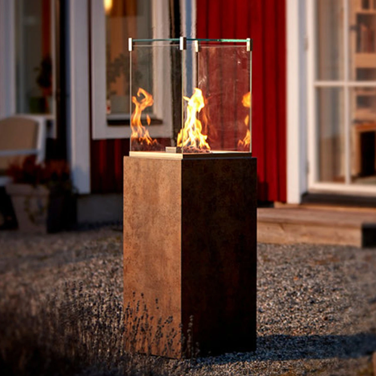 Neocube-o Iron Corten Satin Terrassenstrahler / Heizstrahler 3 Neocube-o Iron Corten Satin Terrassenstrahler / Heizstrahler