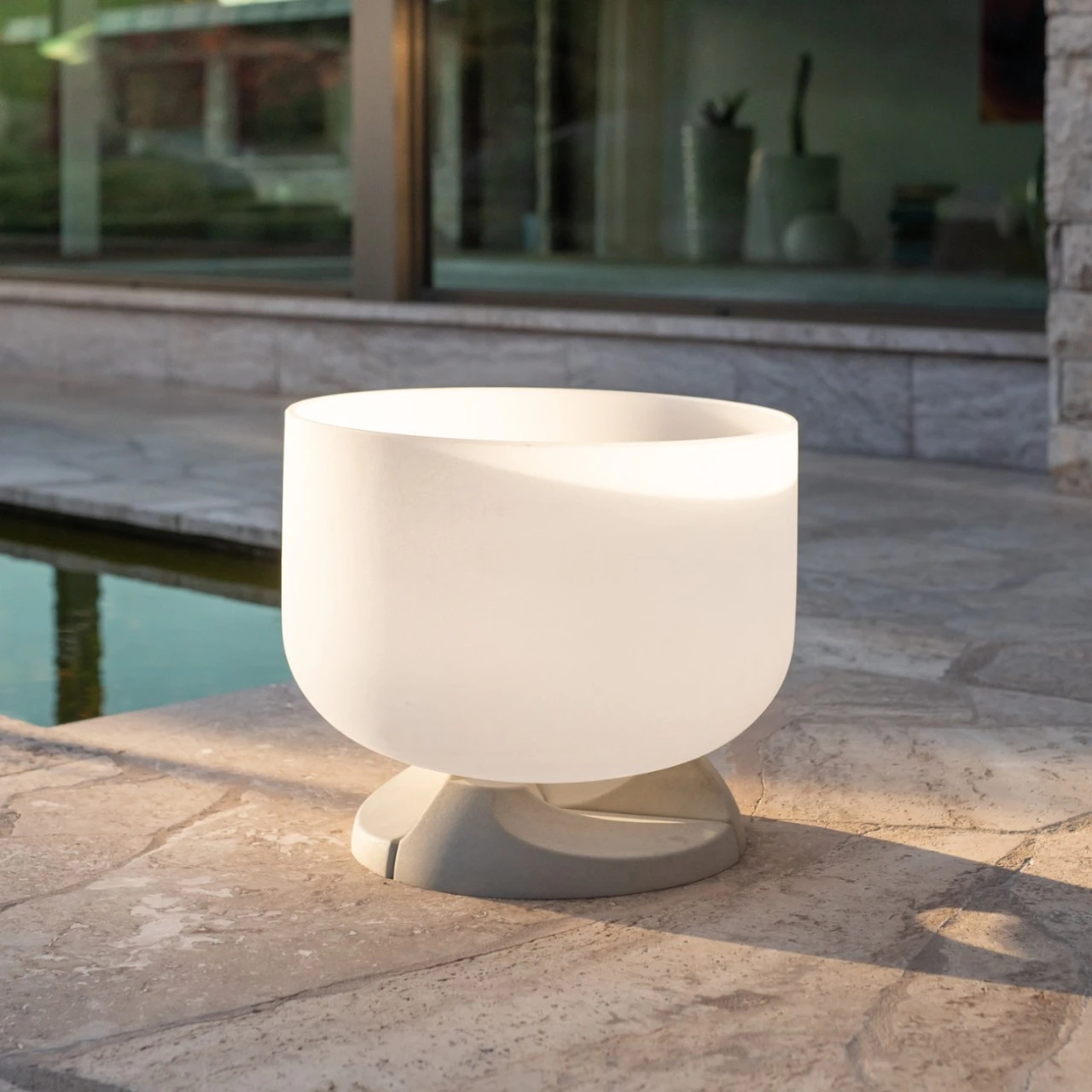 QFlame Quarzglas Feuerschale Gartenkamin Mit Beton Sockel 5 QFlame Quarzglas Feuerschale Gartenkamin Mit Beton Sockel – Bild 3