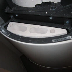 Delia Extra Speicher-Kaminofen Mit Schwarzen Kacheln 7kW -Derofenfuchs Verkäufe thorma design delia speicher weiss detail5 1280x1280 2