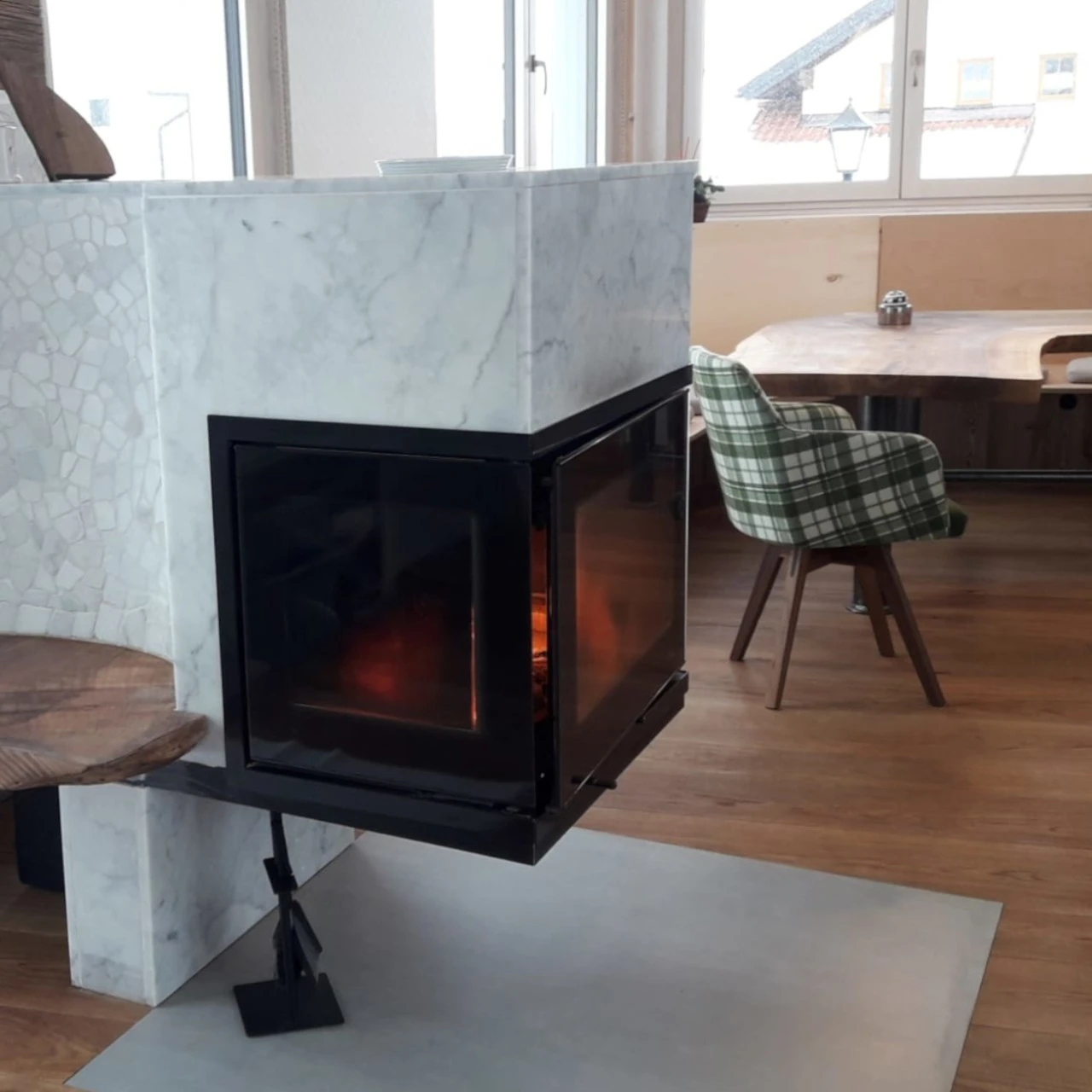 Unico 13 Panorama Kaminkassette 3-seitig Zum Einbau 6kW 12 Unico 13 Panorama Kaminkassette 3-seitig Zum Einbau 6kW – Bild 10